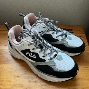 Brand new FILA chunky sneaker